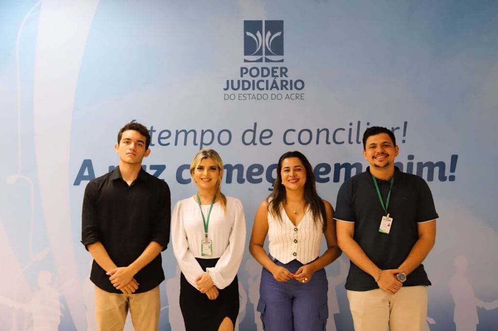 Servidores do Procon, mediadores das audiências no TJAC. Foto: Emely Azevedo.