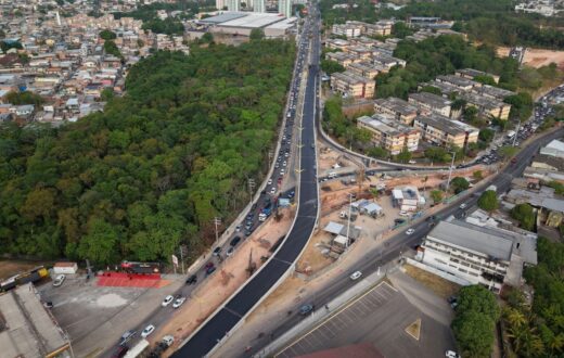Prefeitura-de-Manaus-conclui-pavimentacao-da-alca-superior-do-Passarao-e-mantem-obra-em-ritmo-intenso-5